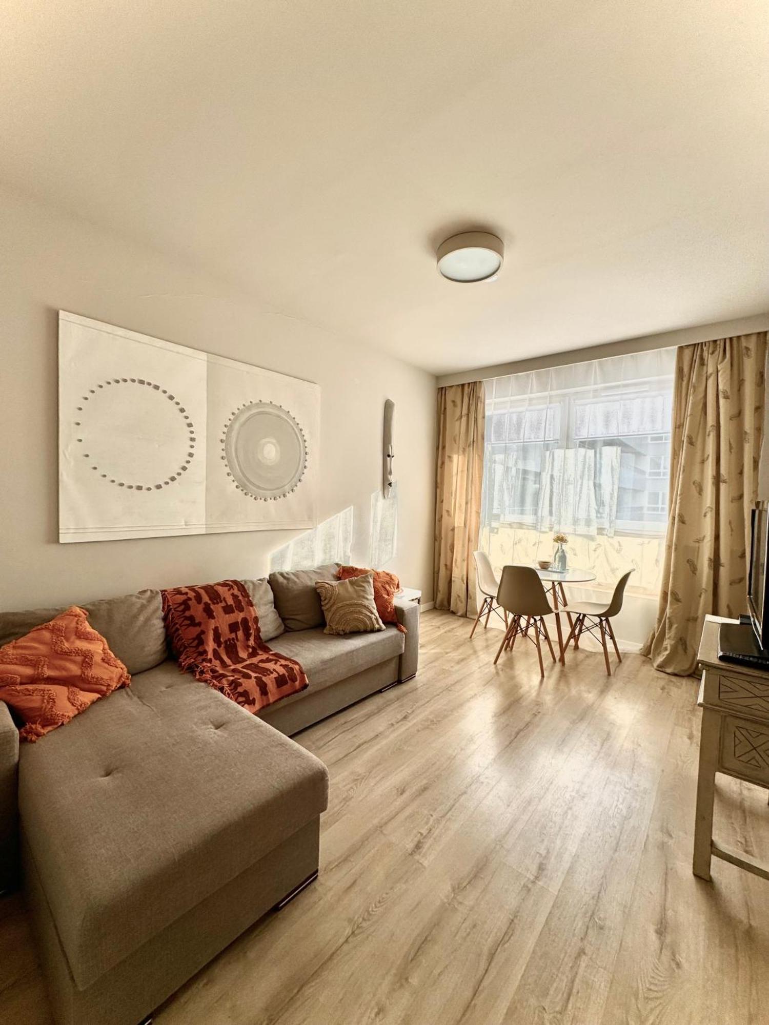 Komputerowa Apartments Airport And Business District Varşova Dış mekan fotoğraf